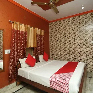 Hotell Oyo 18641 Rashmi ***